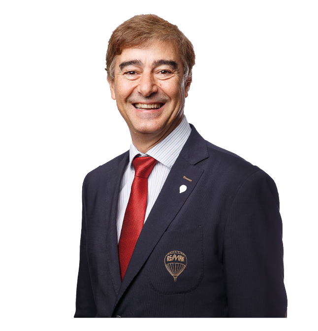 Manuel Alvarez
